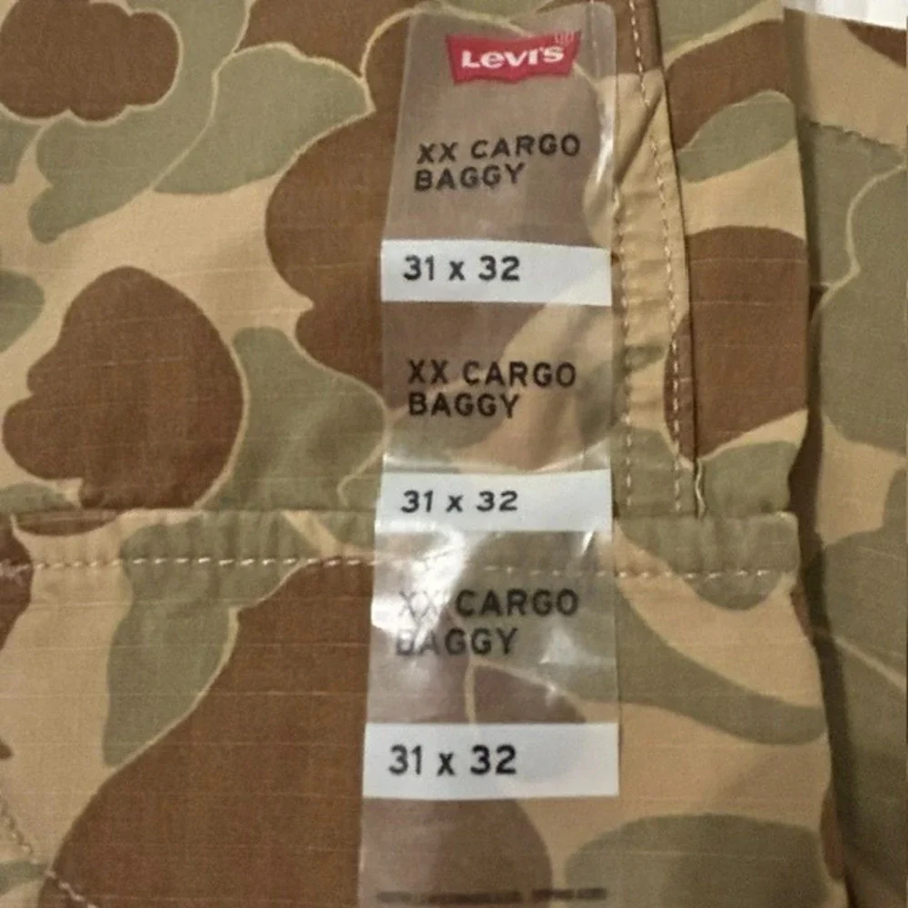 Levi's XX Cargo Baggy Pants Mens 31x32 Camo Utility Adjustable Waist Cotton NEW